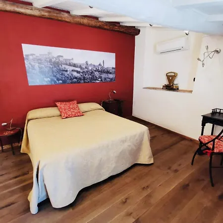 Angolo Del Poeta 2* Bergamo
