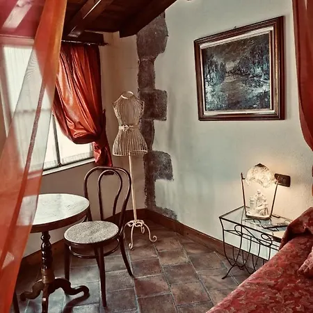 Angolo Del Poeta Bed & Breakfast 2*