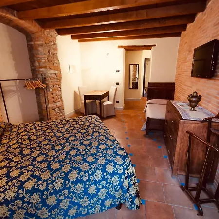 Angolo Del Poeta Bed & Breakfast 2*